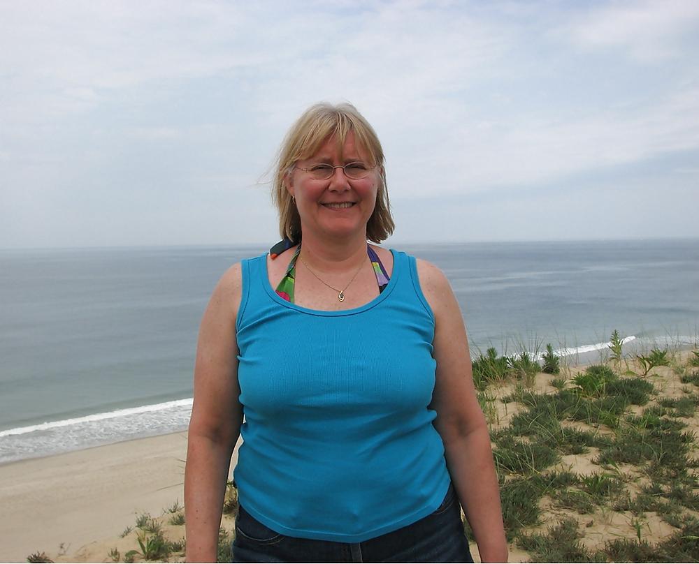 13P New England GILF