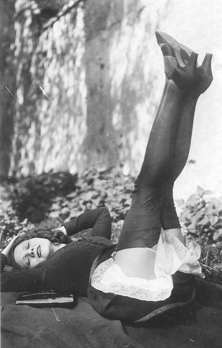 25P 30's Vintage Stockings