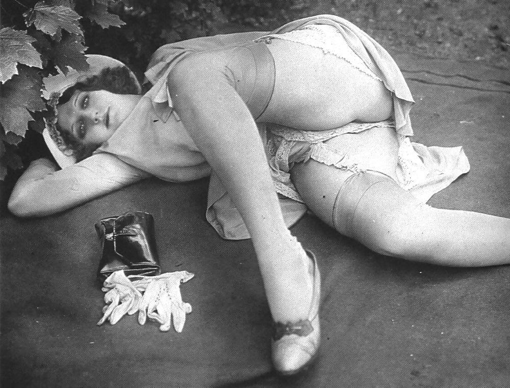 25P 30's Vintage Stockings