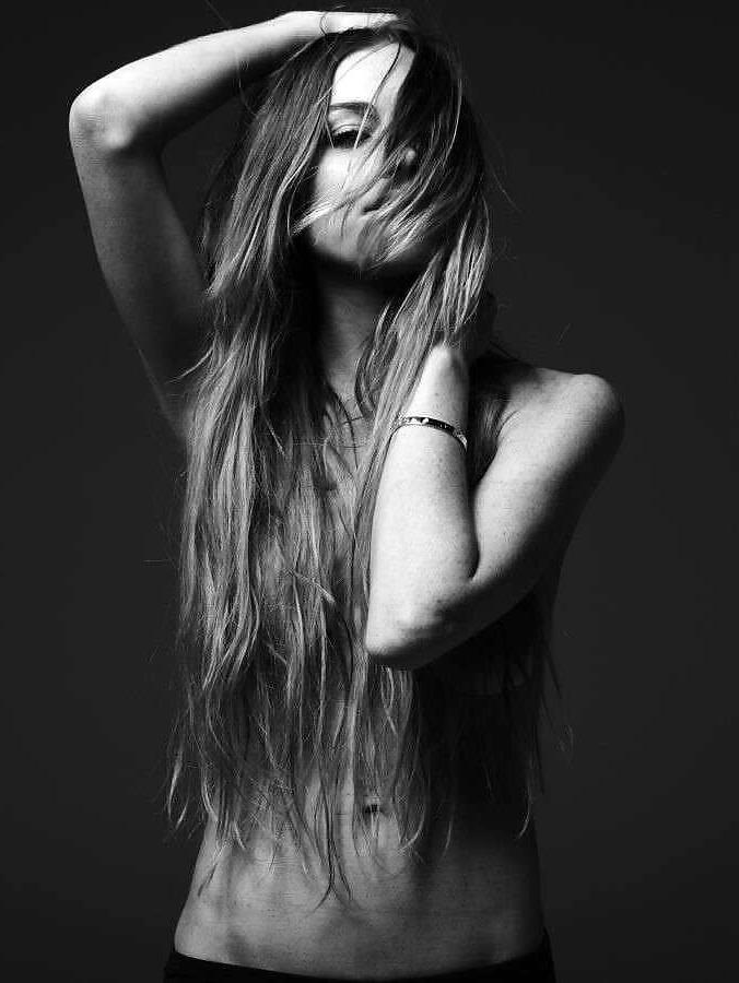 25P Lindsay Lohan sexy and nude A1NYC