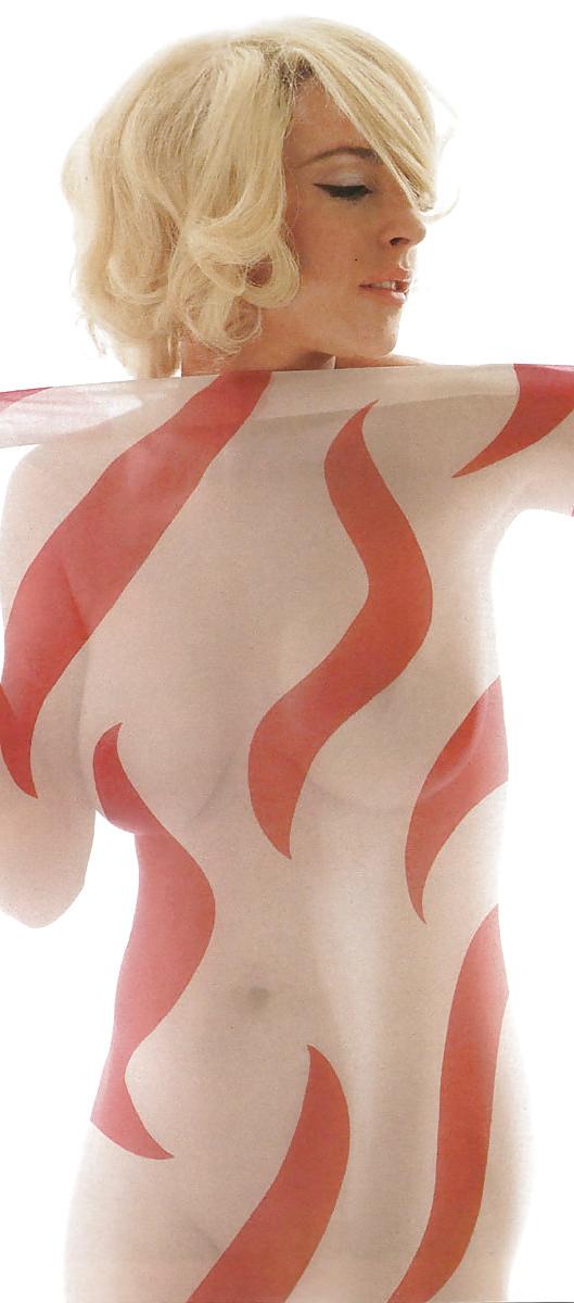 25P Lindsay Lohan sexy and nude A1NYC