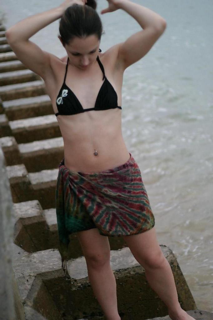 25P Amateurs delights 20 - Tiny teen exhibitionist 