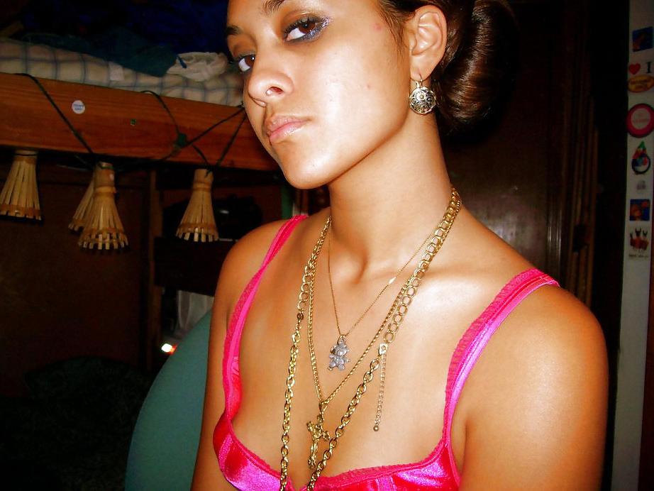 25P EXOTIC GIRLFRIEND