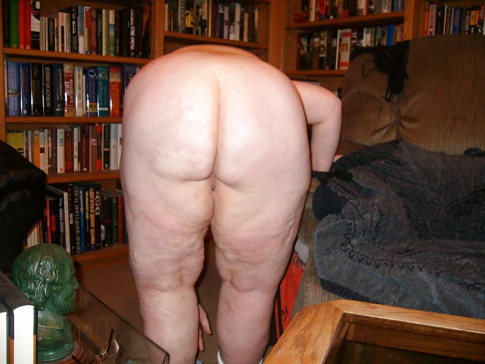 14P STRIP POKER ANYONE?