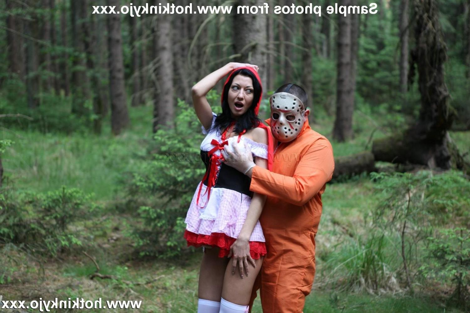 15P Pornstar Hotkinkyjo vs Jason in extreme anal fisting action