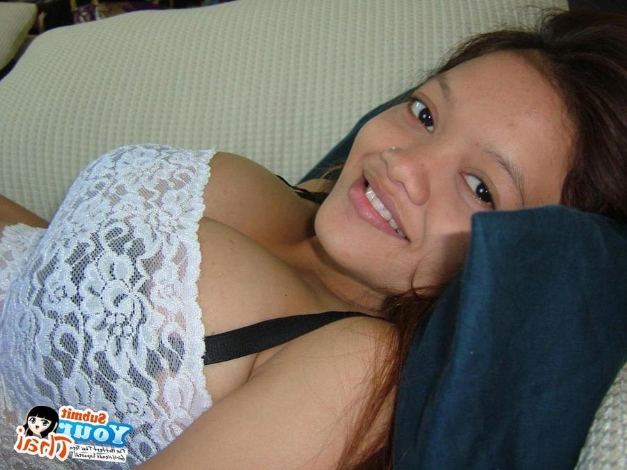 16P Huge tit Thai girl pics submitted by her boyfriend