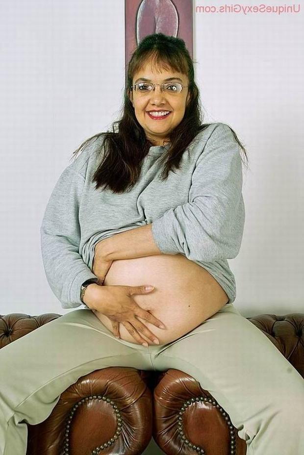 16P busty preggo mature in pantyhose milking her boobs