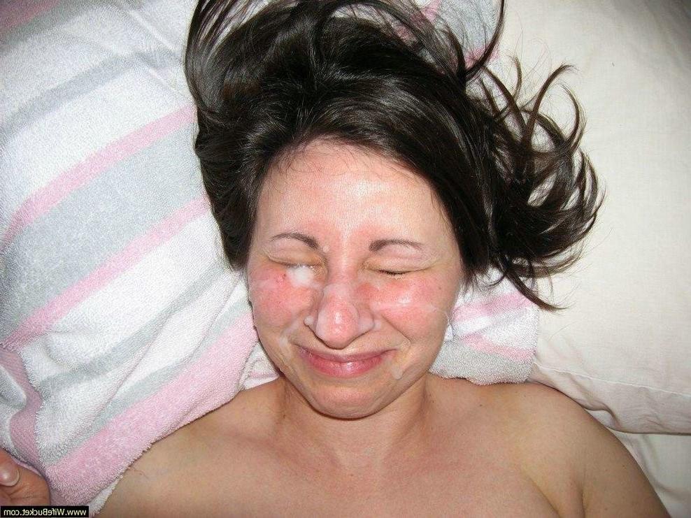 15P Nextdoor wives love sucking cocks