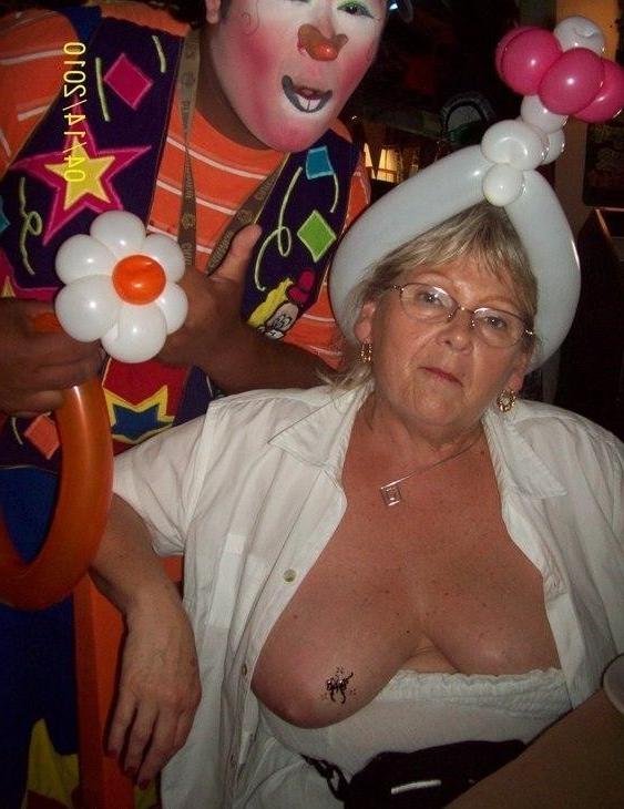 10P mature grannies