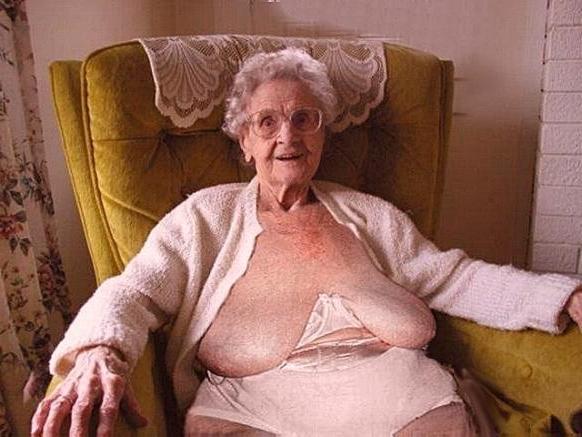 10P Very old grannies