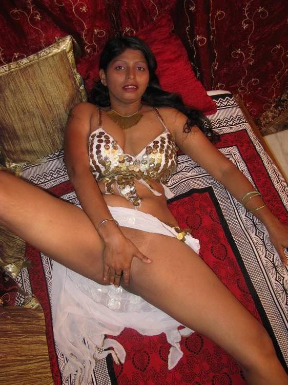 15P Clean shaven hot indian getting ready for some action