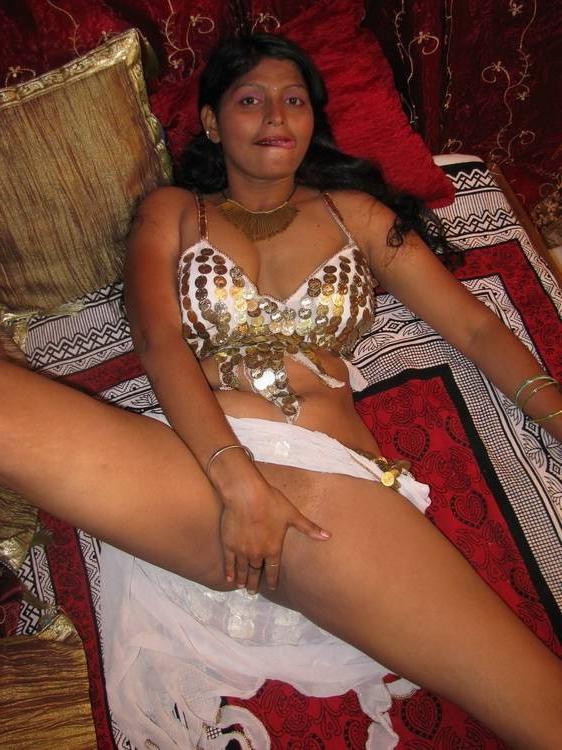 15P Clean shaven hot indian getting ready for some action