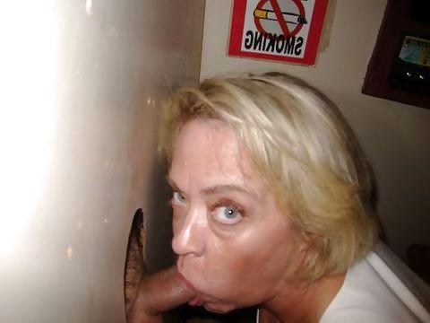 25P Gloryholes & Sucking Cock 