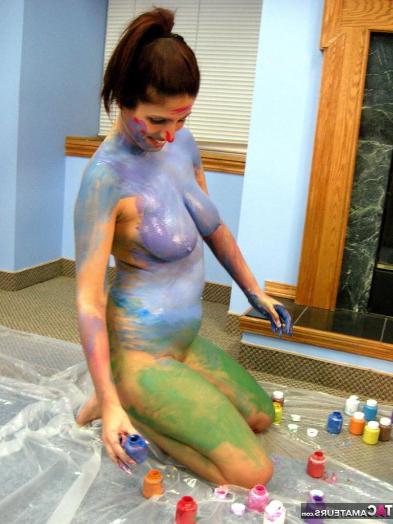 20P Lesbian Messy Body Paint