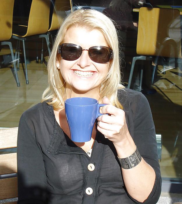 25P Sexy mom Chantal