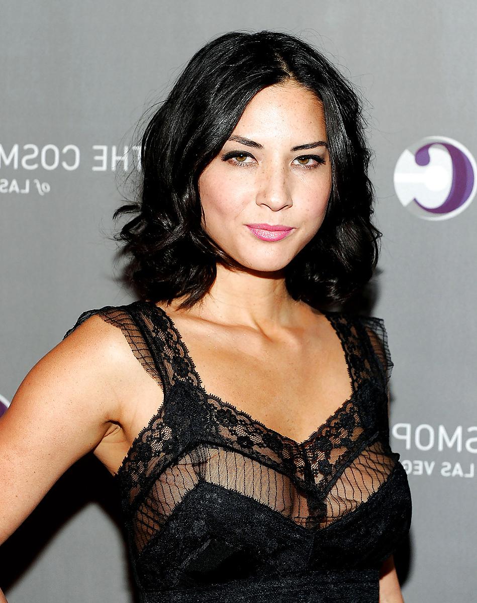 25P Olivia Munn mega collection