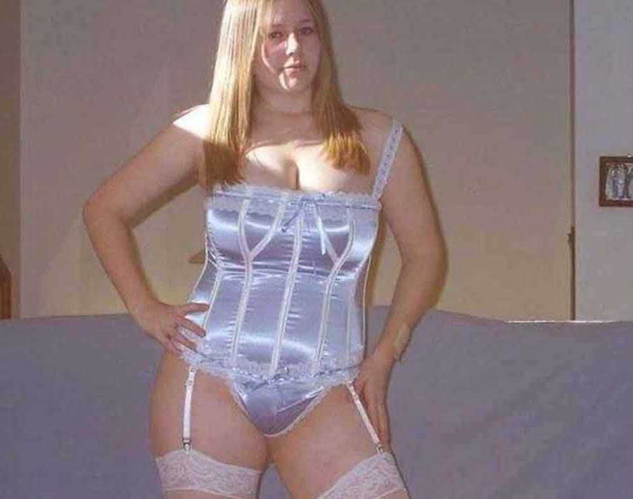 10P Picture selection of amateur naughty horny bbws