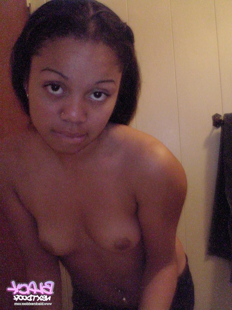 10P Vontriece with young boobs looks so innocent