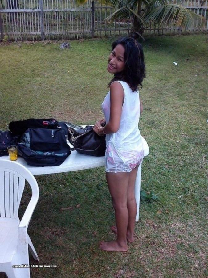 12P Collection of an amateur cutie posing in sexy outfits