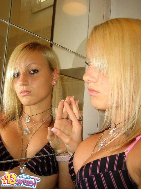 15P Cute teen girlfriends posing for pictures