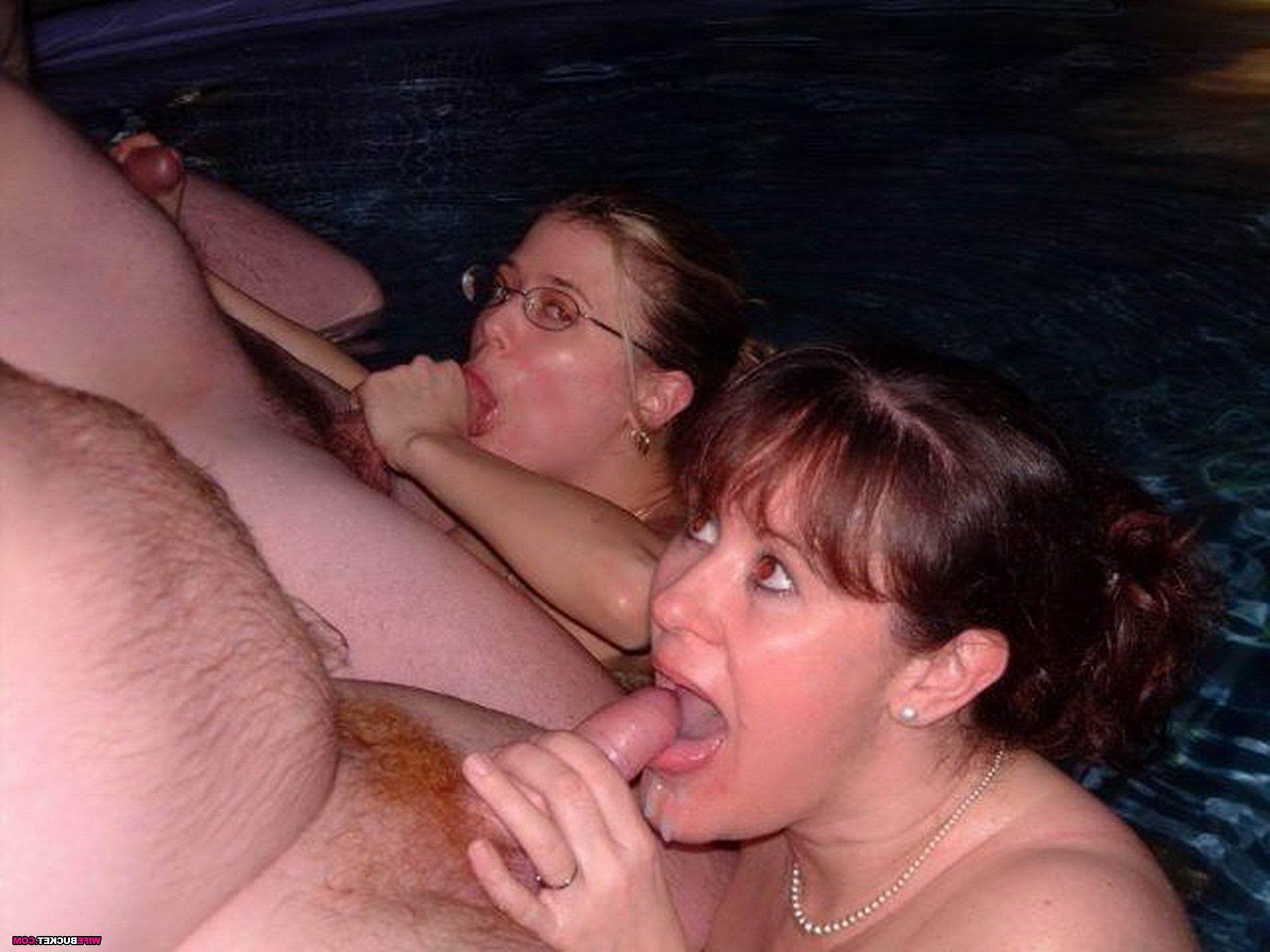 15P Pics of real amateur MILFs