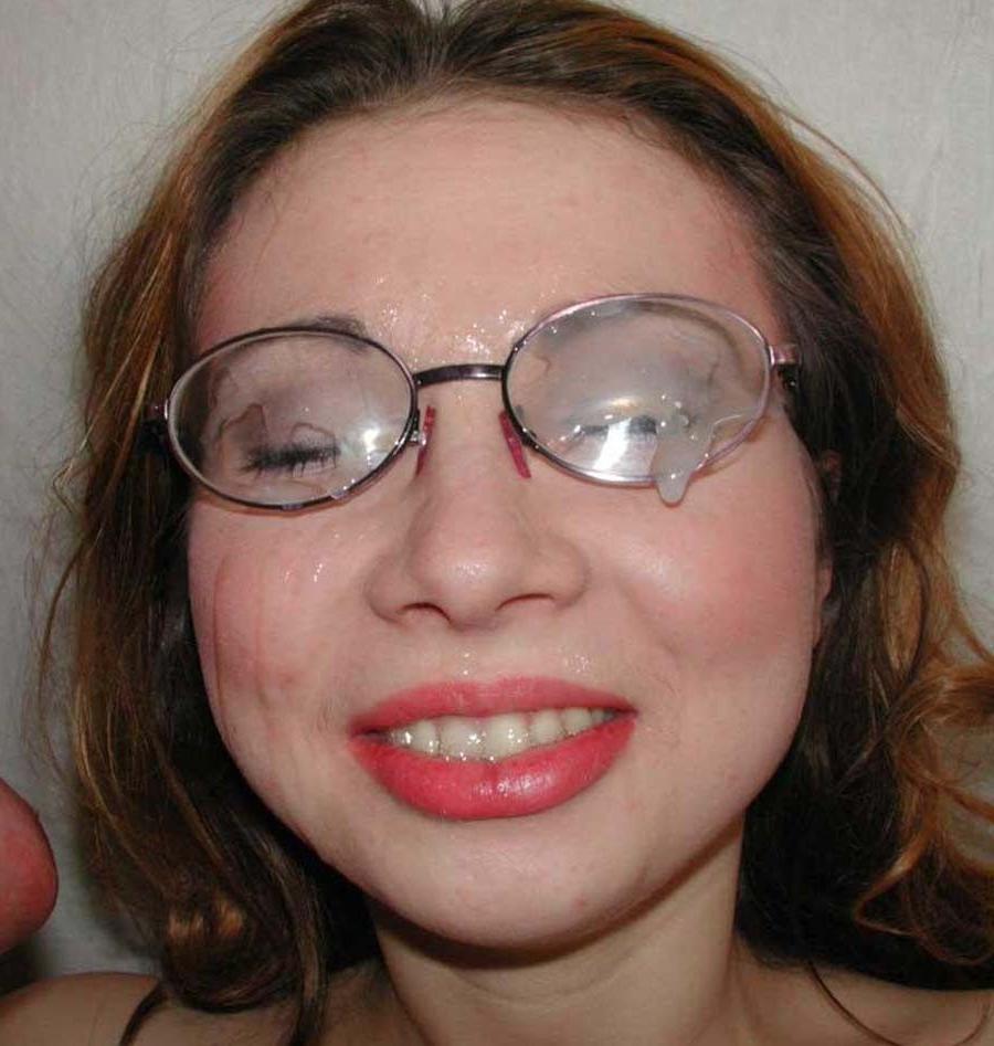 10P Fotos von einem Hardcore-BJ und einer unordentlichen Gesichtsbehandlung