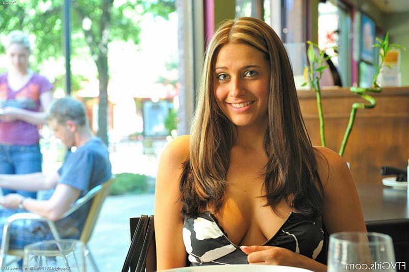 15P Restaurant titty flashing and some banana masturbation