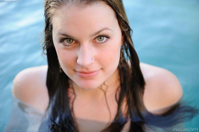 15P Naturally busty amateur jumps naked in my pool