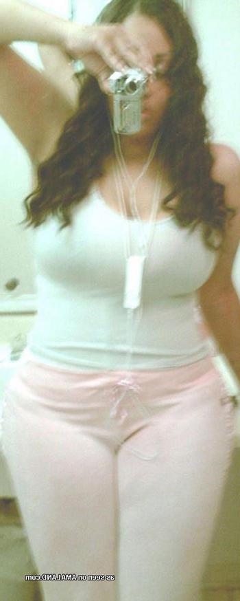 10P hot thick ebony chicks posing slutty on cam