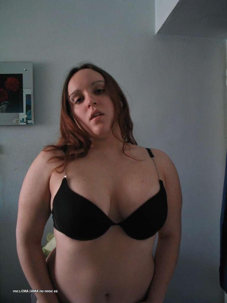 10P ginger bbw stripping off her black underwear