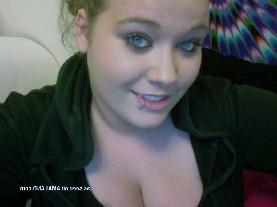 10P collection of hot selfpics of thick amateur gfs