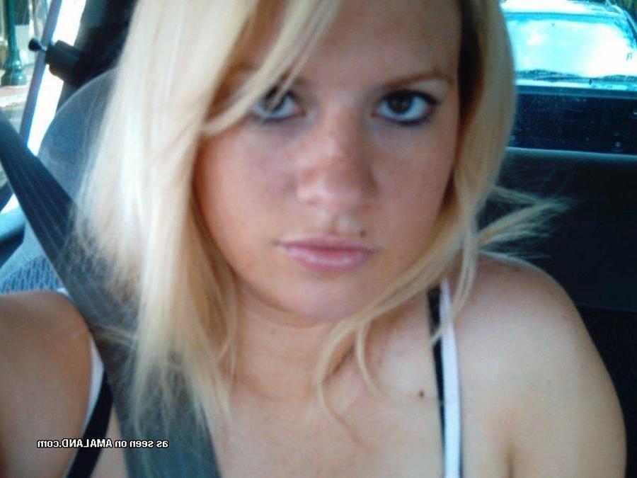 10P blonde plumper selfshooting naked