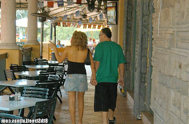 12P Steamin hot latina babe givin hot head in these pix