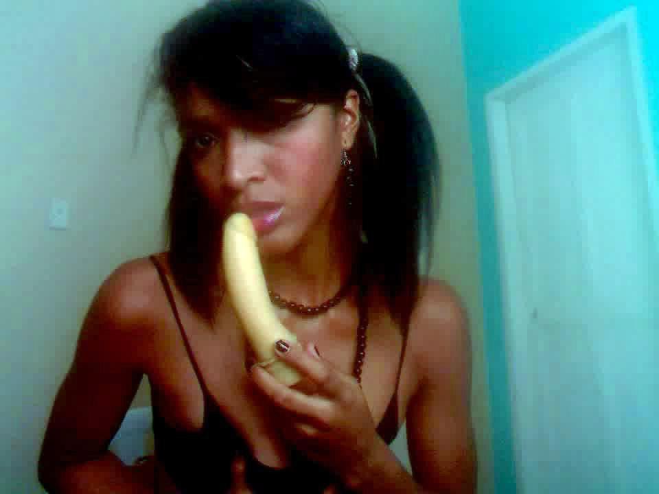 8P Horny brunette lacey sucks a banana off in these hot bangin lingerie pics