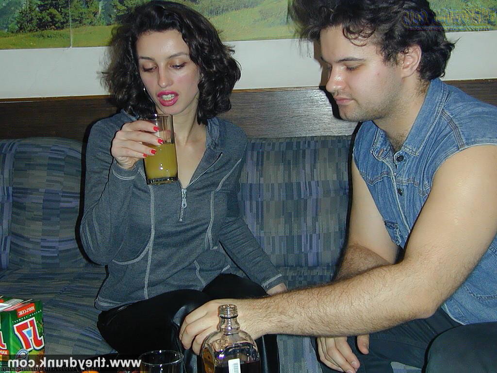 16P Drunk teen brunette Linda sucking boyfriend cock and getting har