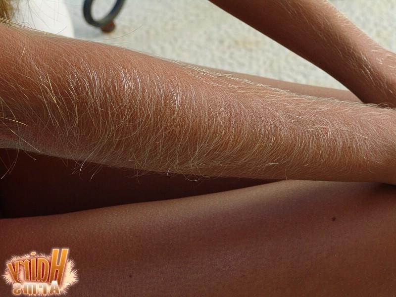 13P Arms by the Pool