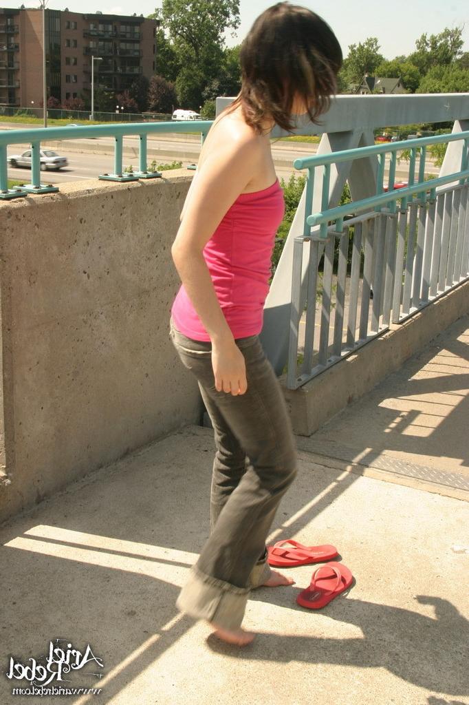 16P Cutie teen flashing outdoors