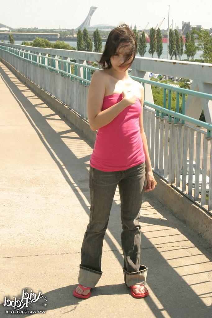 16P Cutie teen flashing outdoors