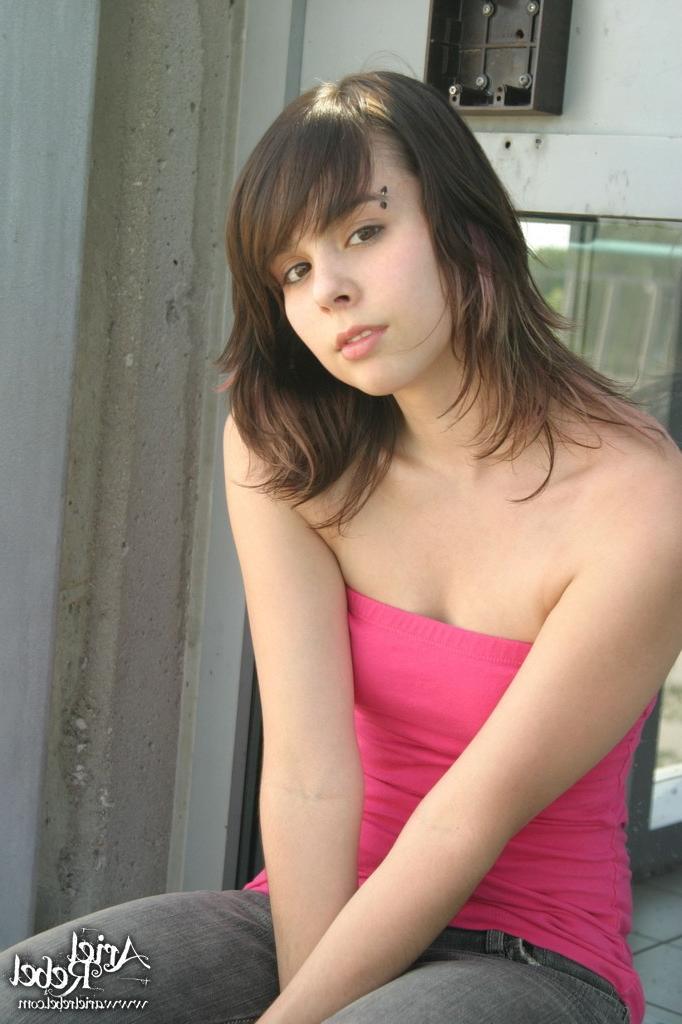 16P Cutie teen flashing outdoors