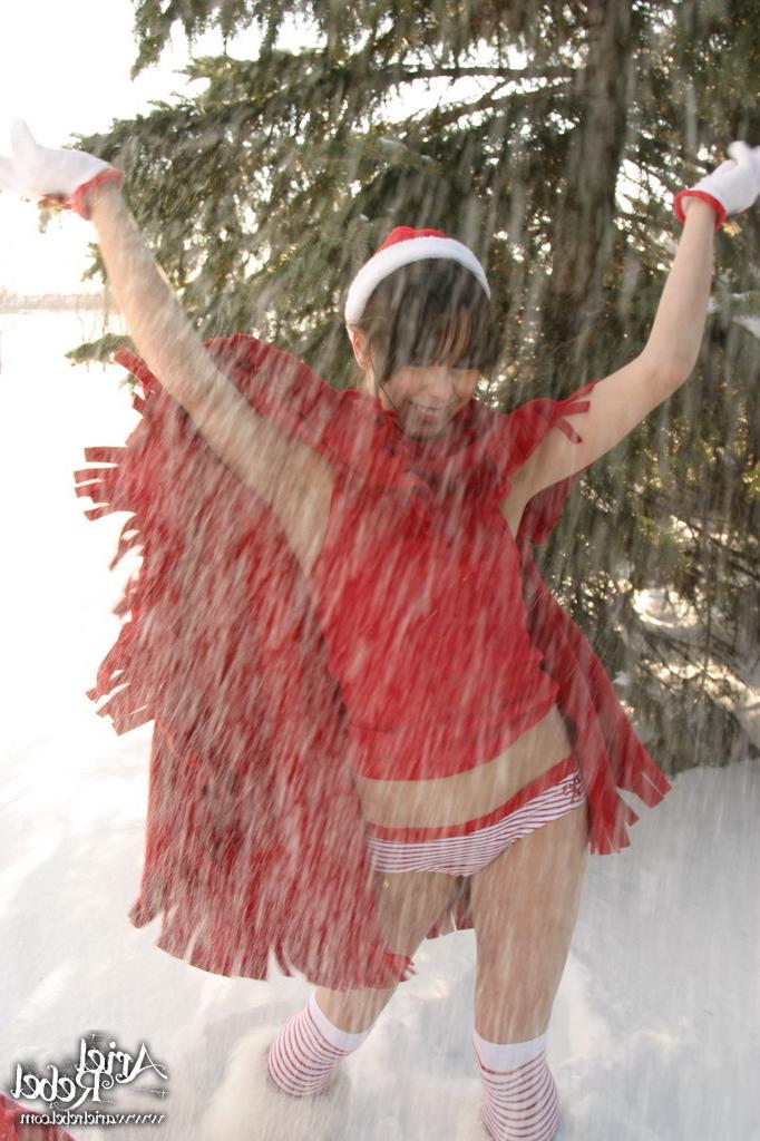 16P Panty teen in snow