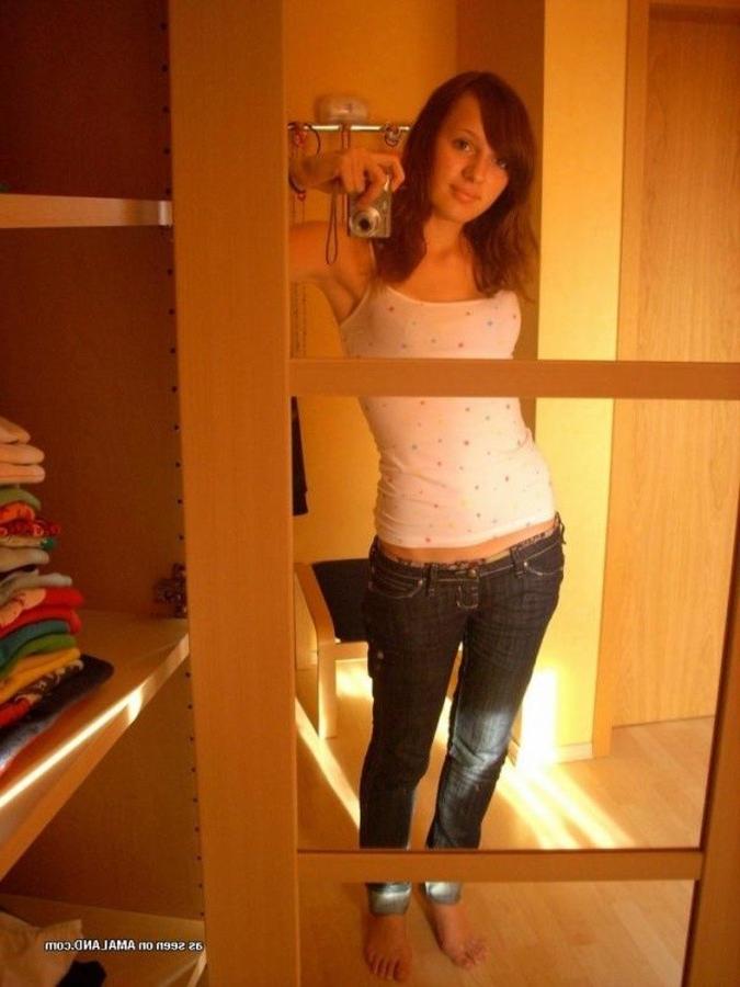 11P Collection of an amateur chick posing for her boyfriend