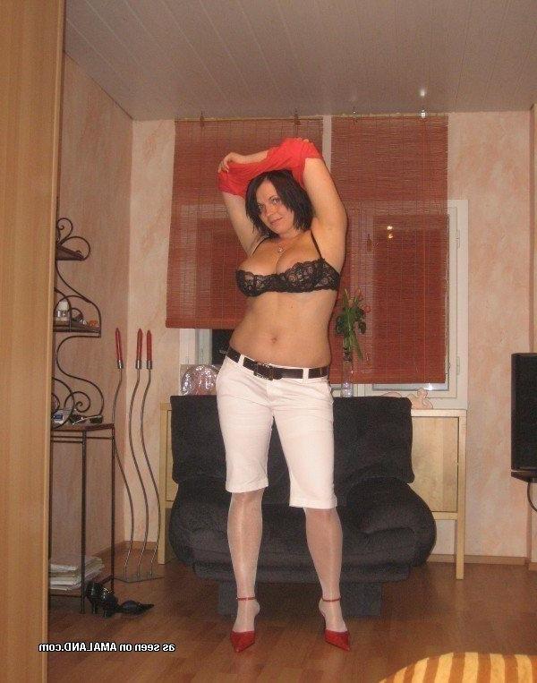 10P Flaming hot wild horny naughty amateur bbws selfpics
