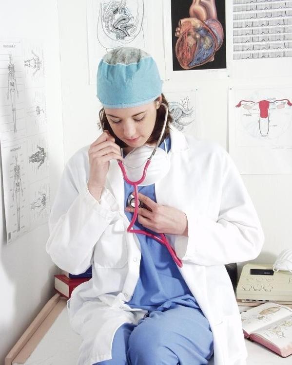 17P Brunette Nurse Medical Pussy Examination