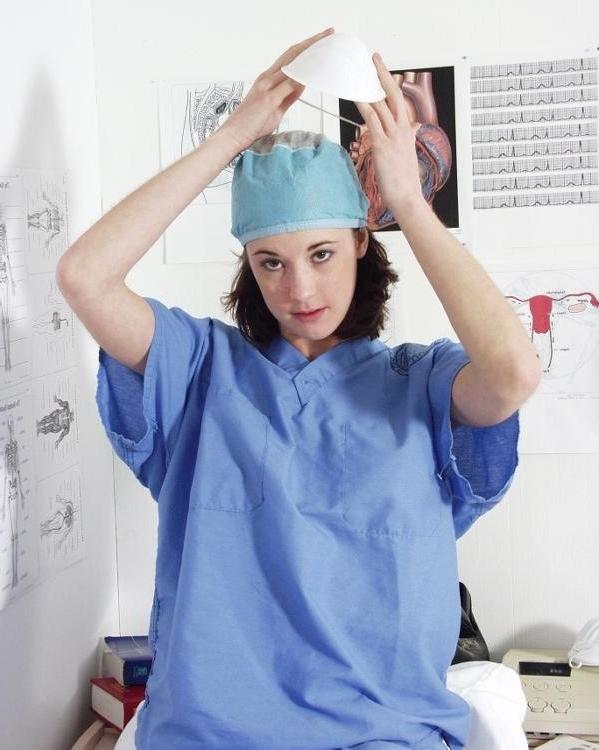 17P Brunette Nurse Medical Pussy Examination
