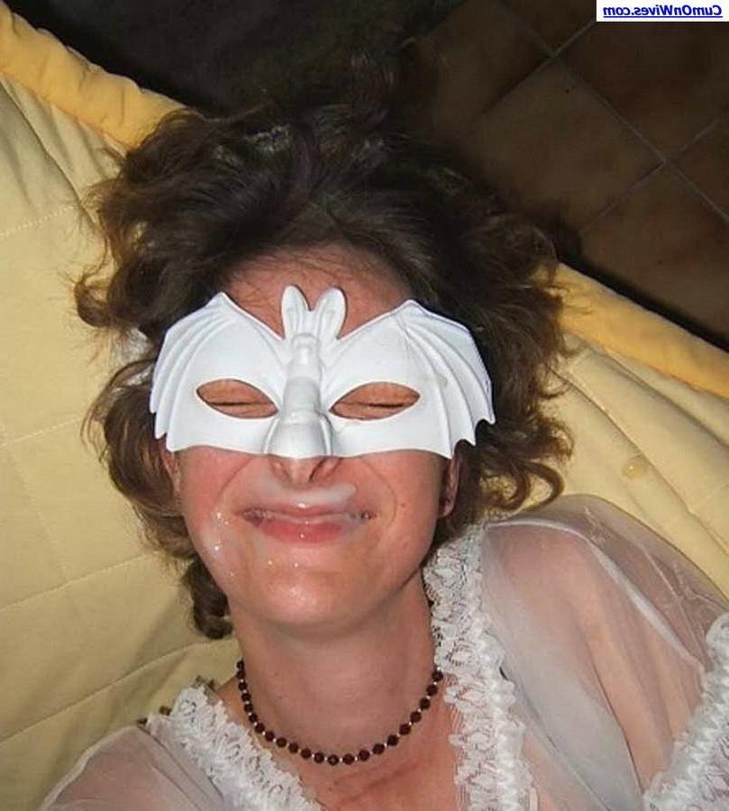 16P Cum-covered milfs in home action