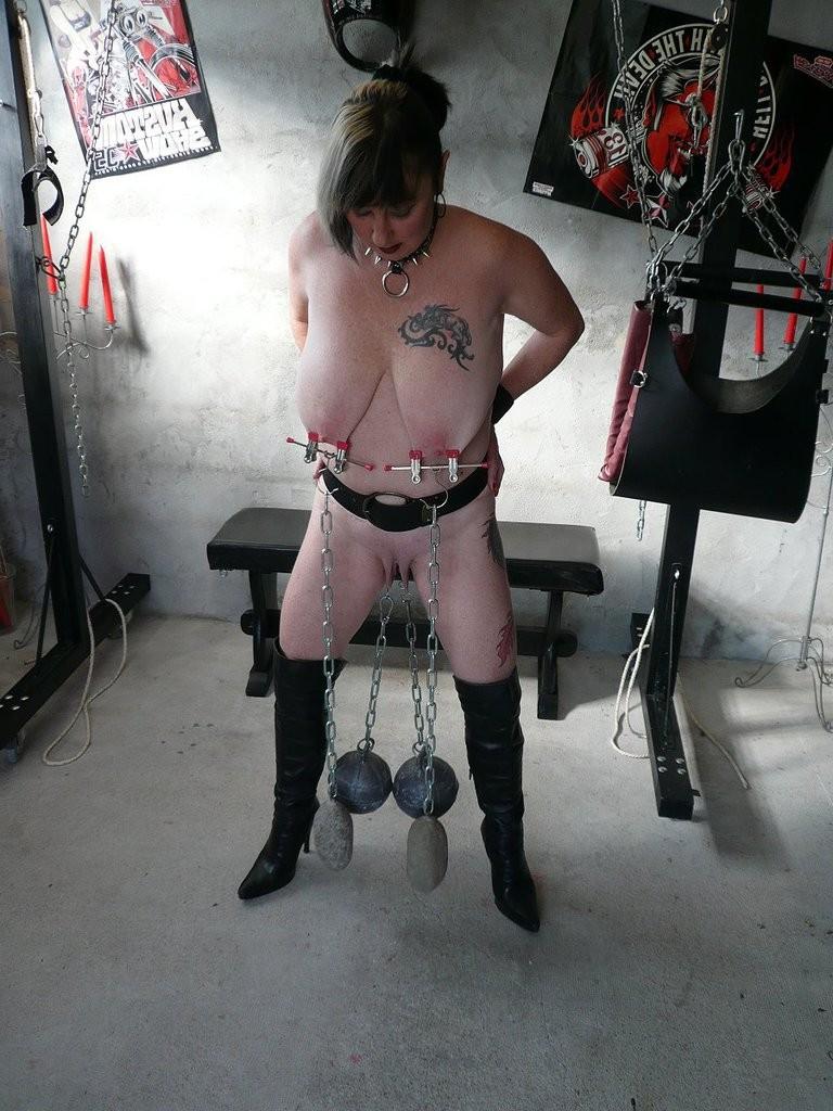 20P Extreme Bondage and Blowjob