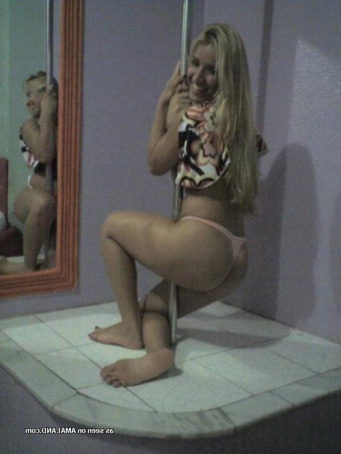 11P Amateur curvy chick getting wild with her boyfriend