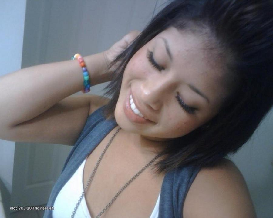 9P Amateur sexy teen selfshooting for her boyfriend