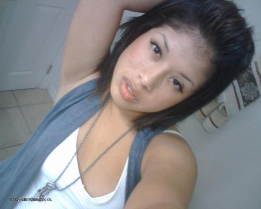 9P Amateur sexy teen selfshooting for her boyfriend