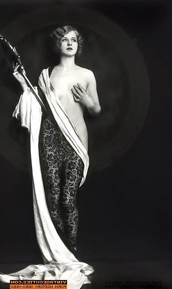 10P Sexy nude ladies in vintage erotica photos from 1900s